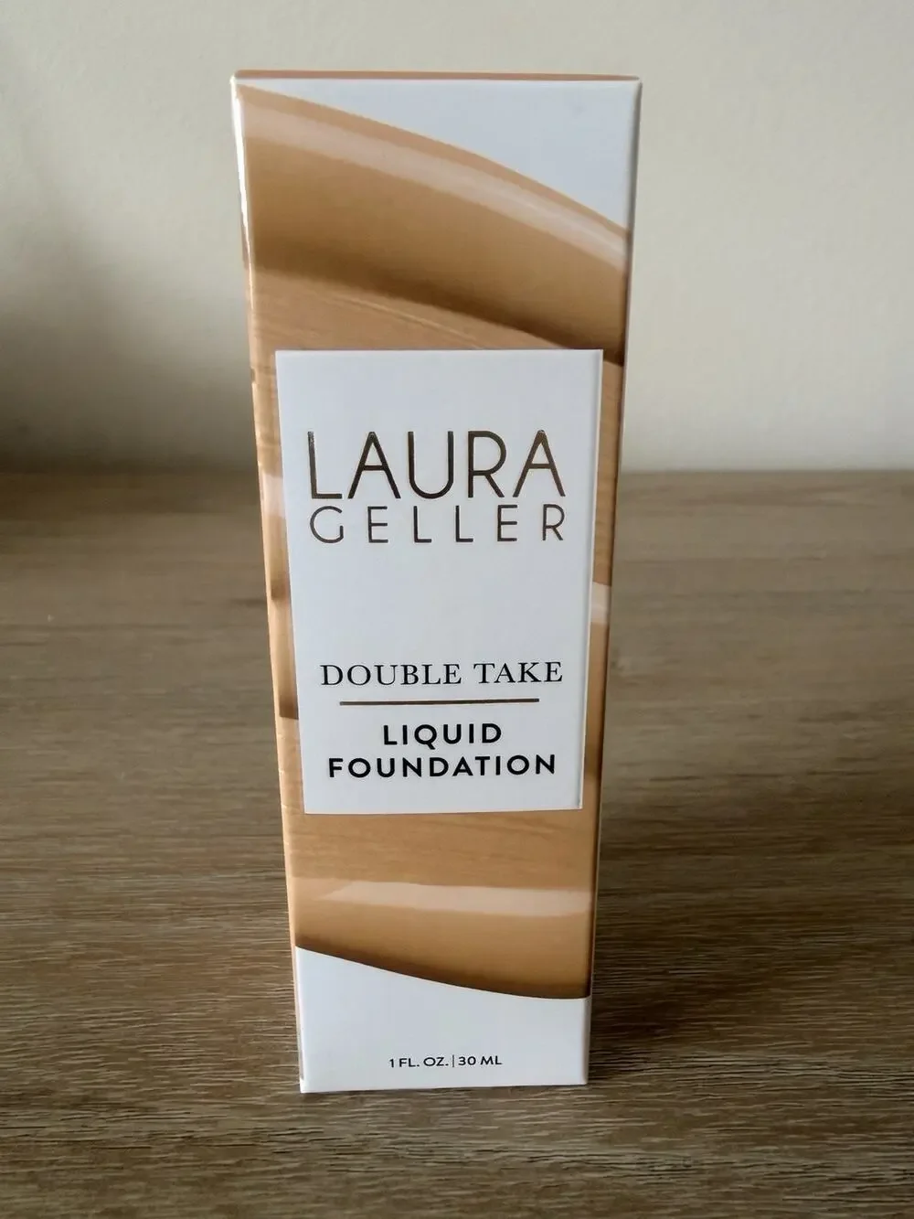 Laura Geller Double Take Liquid Foundation Light 1 oz 30ml New Sealed Box